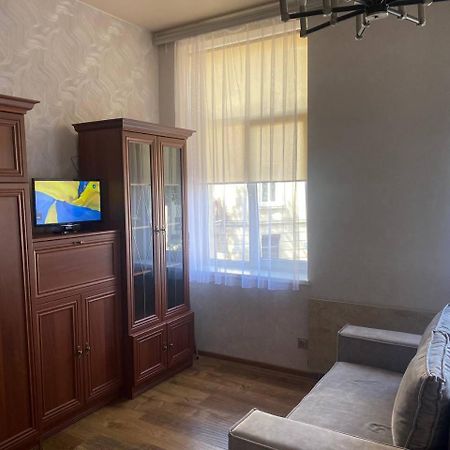 Апартаменти На Вулиці Антоновича Lemberg Exterior foto