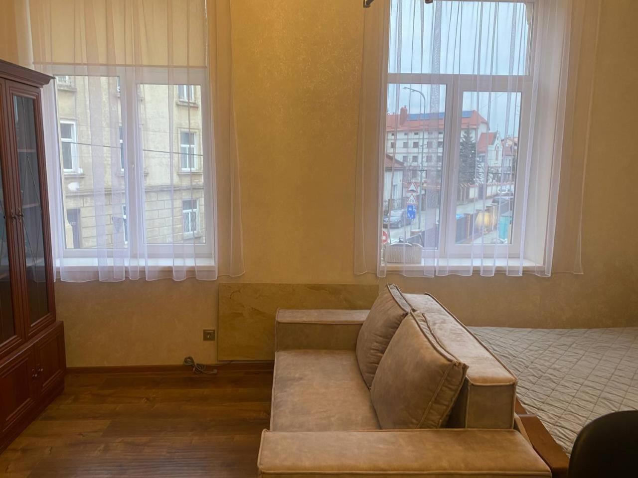 Апартаменти На Вулиці Антоновича Lemberg Exterior foto